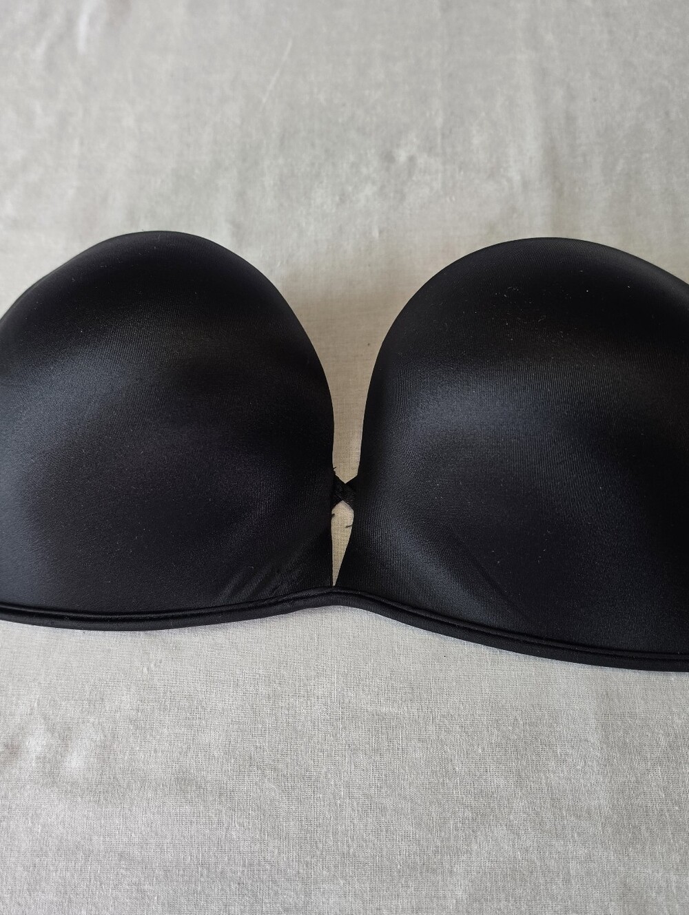Victoria’s Secret Bombshell Black Strapless Push Up Plunge Bra 34C Adds 2 Cup Sz
